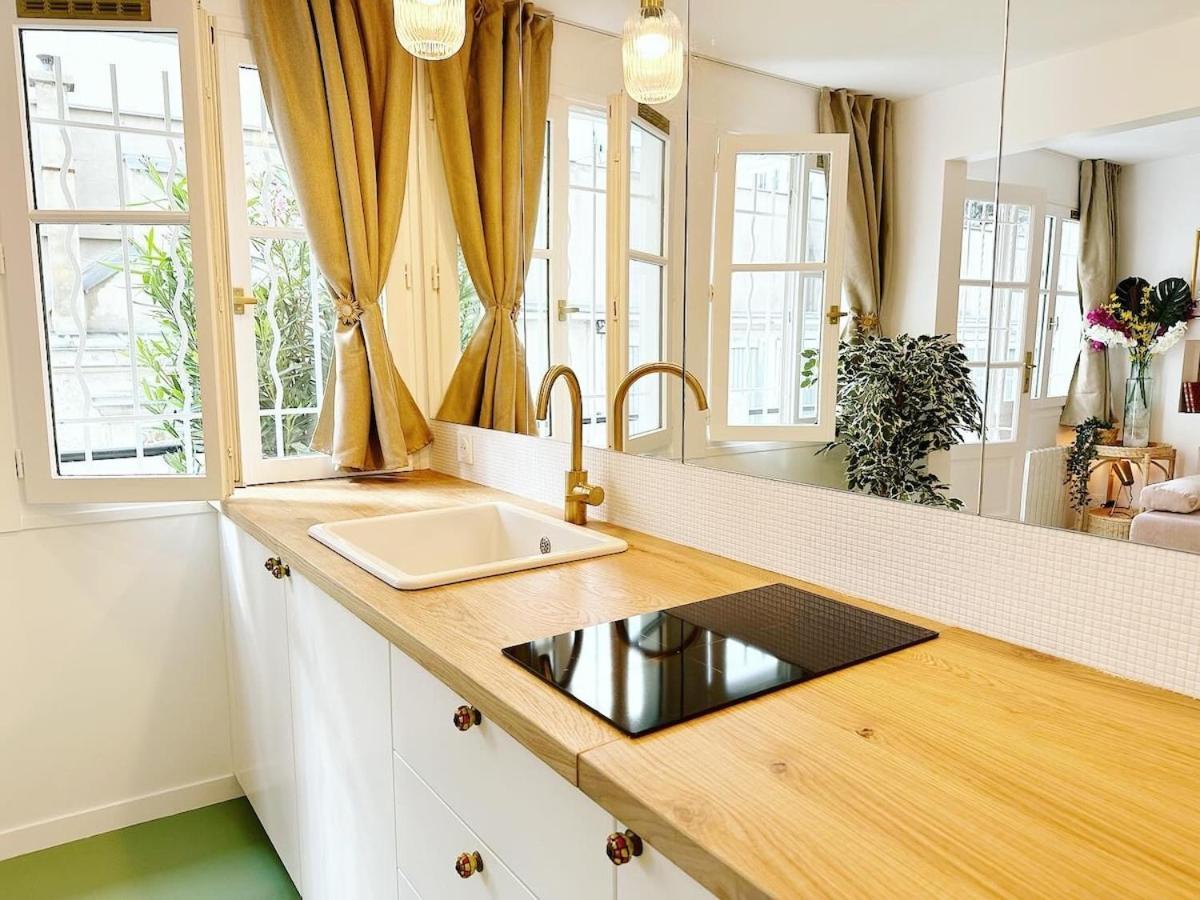 Appartement Petite Maison A La Tour Eiffel Paris