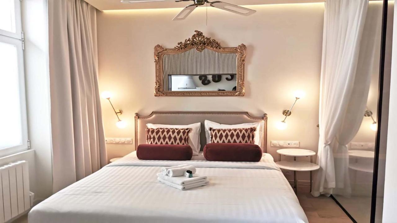 LOVE CIRCUS beautiful apartment near Eiffel Tower *