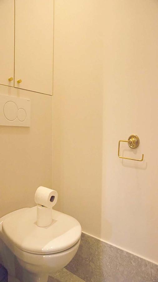 LOVE CIRCUS beautiful apartment near Eiffel Tower *