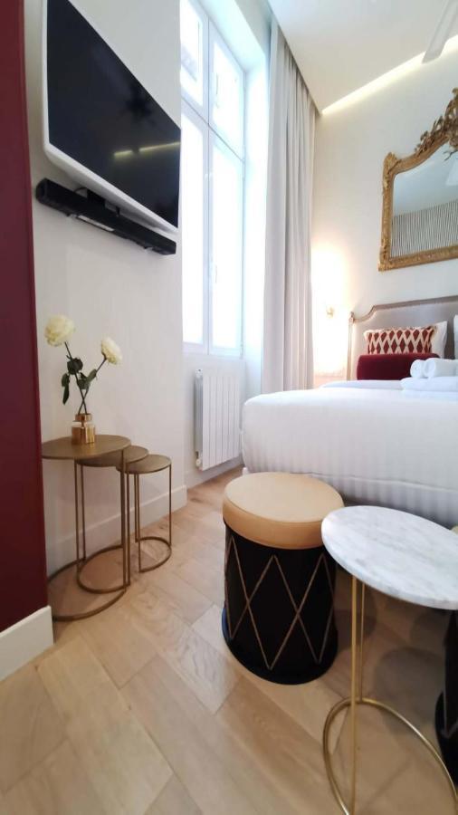 LOVE CIRCUS beautiful apartment near Eiffel Tower Apartment *