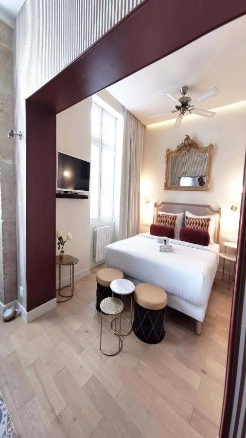 Apartment LOVE CIRCUS beautiful apartment near Eiffel Tower