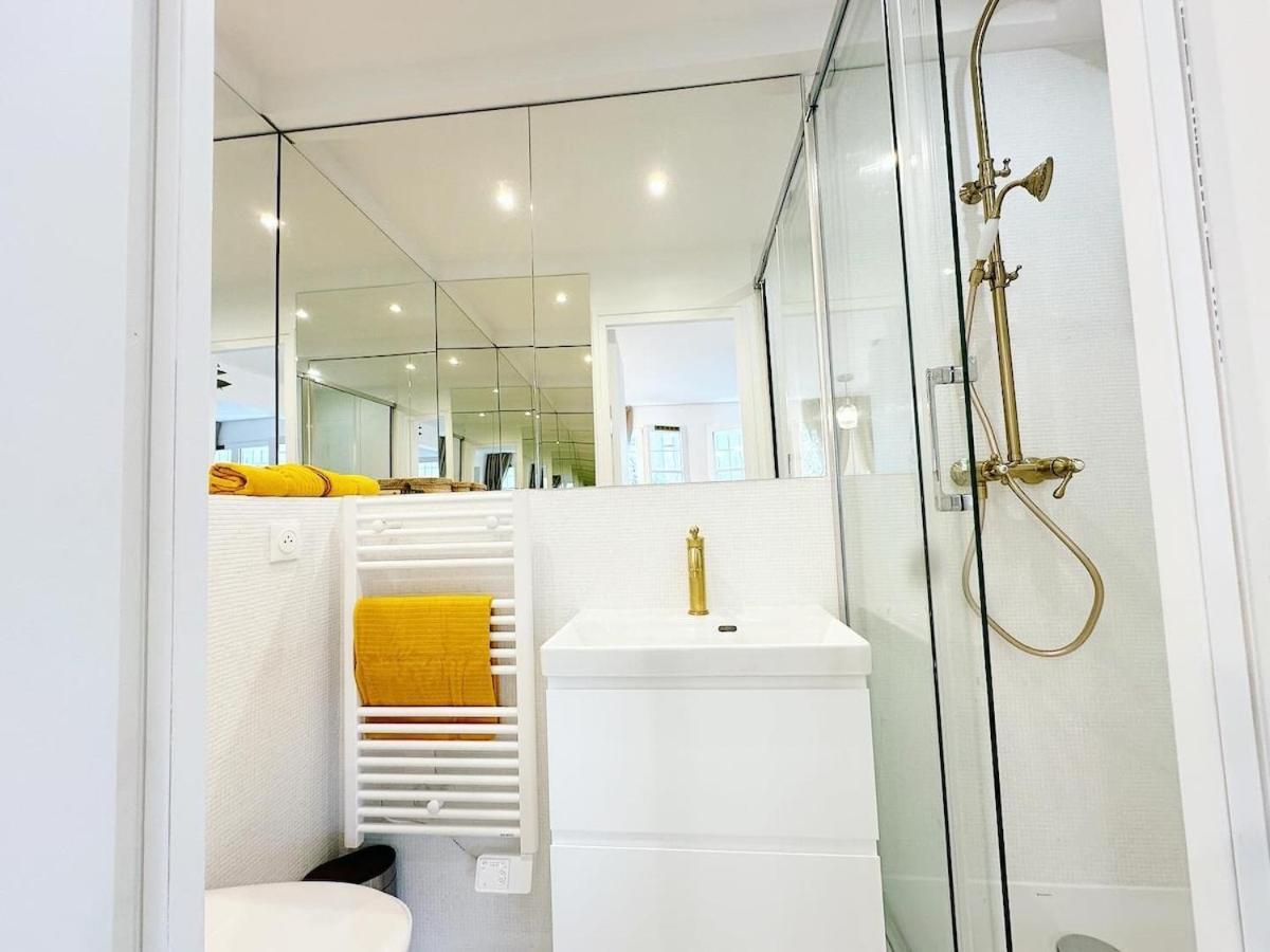 LOVE CIRCUS beautiful apartment near Eiffel Tower Apartment Paris